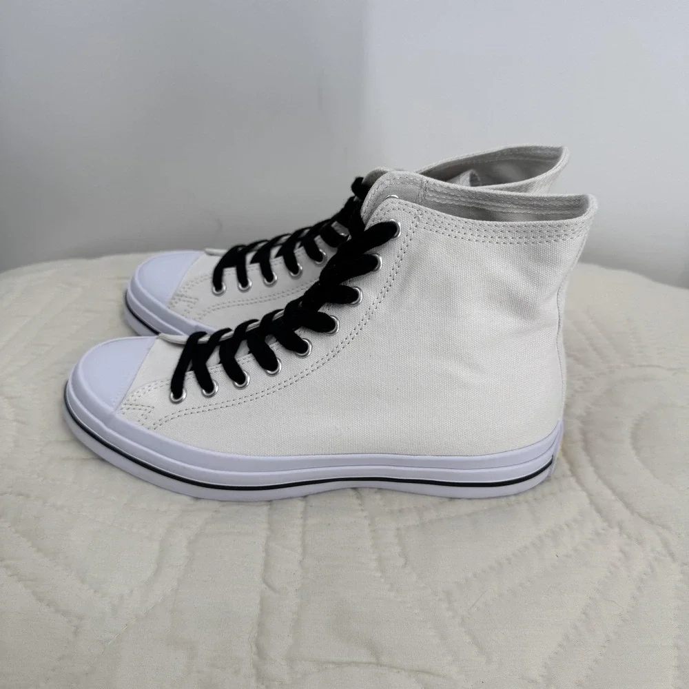 Mitchell & Ness Hood Conference 55 HC High Top Off-White Lace Basketball Sneaker